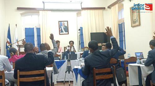 Paul: Assembleia Municipal aprova orçamento para 2025 orçado em mais de 200 milhões de escudos