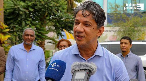 Praia: MpD critica presidente da câmara municipal de “não fazer nada” ao grave problema de saneamento
