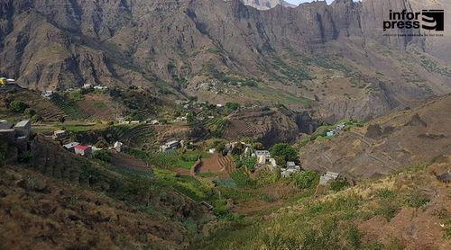 Porto Novo: Agricultores satisfeitos com recuperação das infra-estruturas hidráulicas em Alto Mira