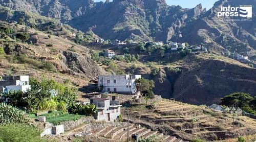 Porto Novo/Alto Mira: Caminhos vicinais alvo de manutenção para segurança dos turistas e população
