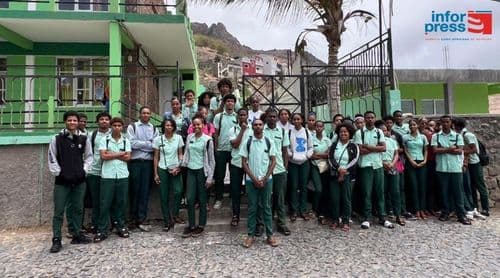 São Nicolau: Alunos do 12.º ano da Escola Baltazar Lopes da Silva contestam prolongamento das aulas após avaliações