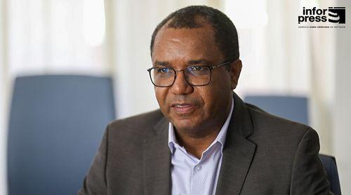 Le ministre de l'éducation garantit le paiement intégral des salaires et des arriérés de salaires aux enseignants