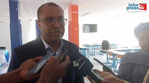 Porto Novo: Ministro da Educação enaltece “resultados positivos” e pede confiança dos colaboradores no trabalho realizado