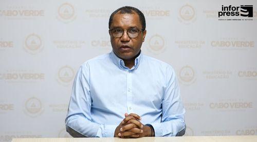 ENTREVISTA: Governo pretende aumentar valor e abrangência de bolsas de estudo – ministro da Educação (c/áudio)