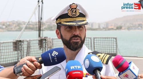 Navio espanhol “Furor” reforça cooperação marítima no combate ao tráfico e imigração ilegal
