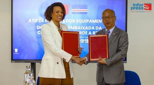 RTC recebe equipamentos digitais doados pela Embaixada da China para reforço da capacidade técnica