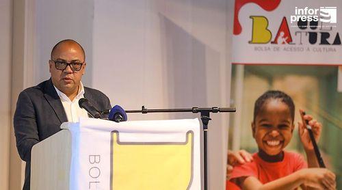 Festividades/São Filipe: Ministro destaca impacto social do Programa Bolsa de Acesso à Cultura nos bairros