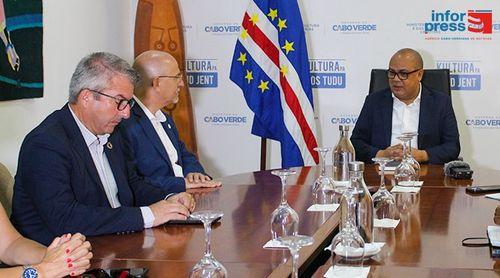 Presidente da câmara de Loulé enaltece contributo dos cabo-verdianos no desenvolvimento do concelho (c/áudio)