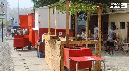 Carnaval/Praia: Vendedores em quiosques confiantes em boas vendas apesar de custos elevados