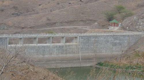 Santa Cruz: Des pluies atypiques renouvellent les champs mais le barrage de Poilão maintient un niveau critique