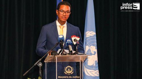 Bastonário dos Advogados defende digitalização e formação contínua para maior eficiência do sistema judicial