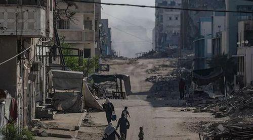 Bombardeamentos israelitas em Gaza matam pelo menos 26 pessoas