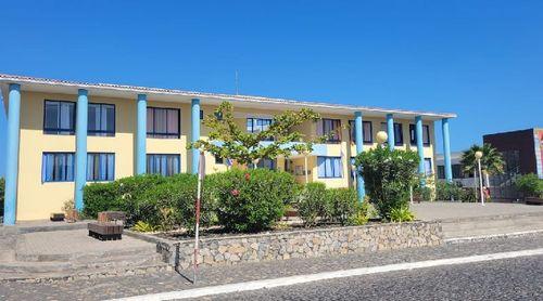 Porto Novo: Transporte escolar e infraestruturas educativas abordados com ministro da Educação   