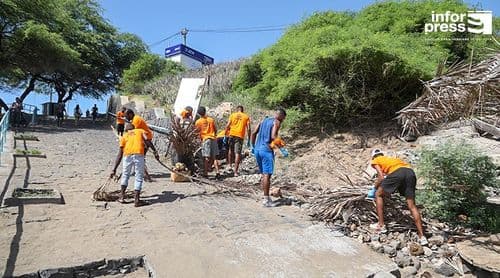 Campanha de Limpeza: Câmara Municipal da Praia realça participação de jovens voluntários nas iniciativas sociais
