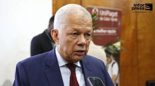 Carlos Veiga diz que eleições de 17 de Maio são decisivas para medir força da democracia cabo-verdiana