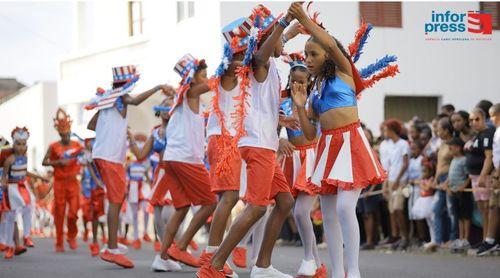 Carnaval/Fogo: Câmaras municipais reforçam apoio aos grupos que participam no desfile oficial
