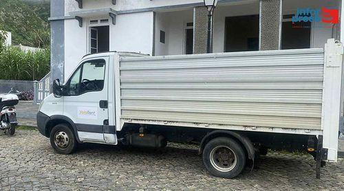 Brava: Autarquia recebe três motos e um veículo doado pela Câmara Municipal de Pontedera