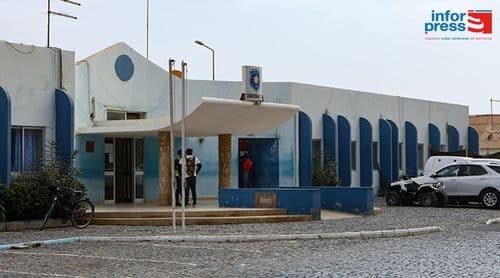 Ilha do Sal: Funcionário de evento detido por suspeita de tráfico tenta fuga e acaba baleado pela Polícia