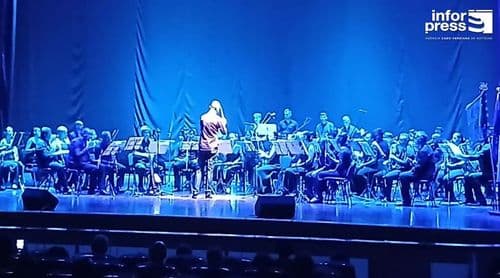 Mais de 60 artistas celebram ligação entre Açores e Cabo Verde em espectáculo na Assembleia Nacional