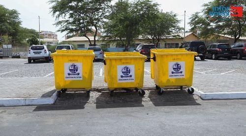 Câmara da Praia reforça recolha do lixo e promete cobertura total até final do ano