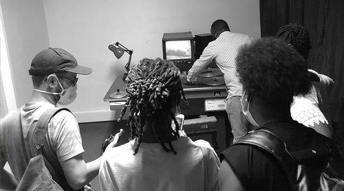 Artistic residency in Mozambique recycling audiovisual archives open to Cape Verdeans