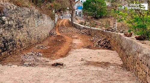 Brava: Condutores e moradores satisfeitos com início do calcetamento da estrada Ribeira Nhá Tânia - Cutelo Pedra Bica