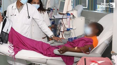 Entre a dor, o medo e a esperança, doentes e famílias aprendem a viver um dia de cada vez