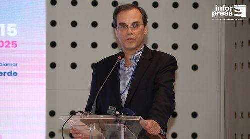 Diogo Ayres de Campos destaca cooperação e desafios na saúde da mulher em países lusófonos