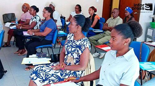 Formação intensiva capacita professores de São Miguel para lidar com dificuldades de aprendizagem