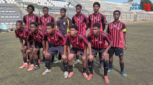 Futebol/Sub-17: Bola Pra Frente tenta quebrar “invencibilidade” da EPIF em Santiago Sul 