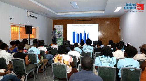 Carlos Monteiro destaca investimento contínuo na formação e emprego juvenil em Cabo Verde