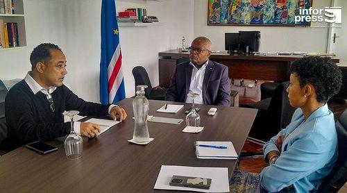 Governo vai instituir prémio jornalismo na área de literacia sobre mar e economia azul (c/áudio)