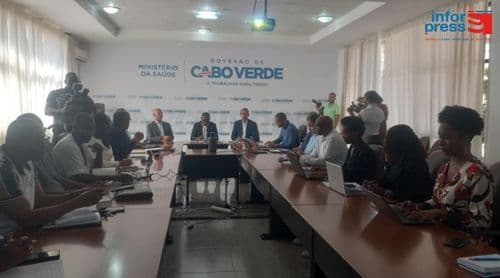 Profissionais de Saúde: Governo promete entregar segunda-feira projecto de diploma sobre acordos assumidos com sindicatos 