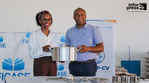 Ficase entrega equipamentos de cozinha a 10 municípios para reforçar alimentação no pré-escolar