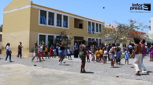 Praia: Nova Assembleia School celebrates Mother’s Day with traditional games and entrepreneurship fair