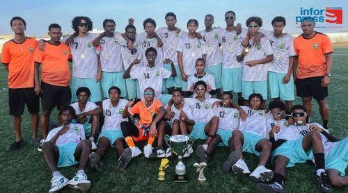 Futebol/Maio: Escola Vitória “preparada” para conquistar título nacional de sub-17 – dirigente