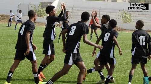 Maio/Futebol: Escola Vitória goleia Real Marítimo por 18 -1 no arranque do campeonato sub-17