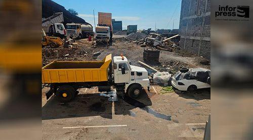 Moradores de Palmarejo Grande denunciam estaleiro ilegal e alertam para riscos à segurança pública