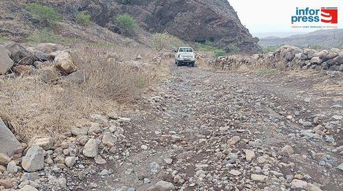 Porto Novo: Moradores da Ribeira dos Bodes alertam para “péssima situação da estrada de acesso”