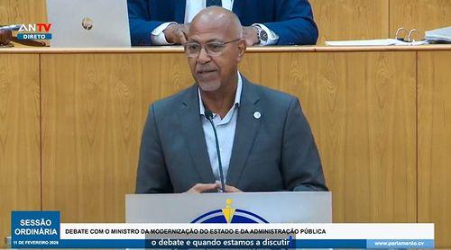 Parlamento: Governo destaca crescimento robusto da economia e queda histórica do desemprego