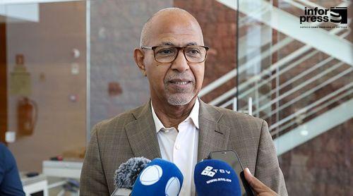 São Vicente: Ministro Eurico Monteiro toma pulso de estruturas sob sua tutela