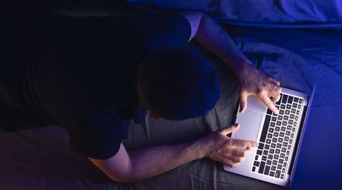 Exposição precoce à pornografia preocupa especialistas e famílias cabo-verdianas