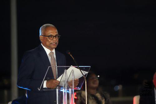 Independência/50 Anos: Presidente da República apela ao protagonismo juvenil para os próximos 50 anos