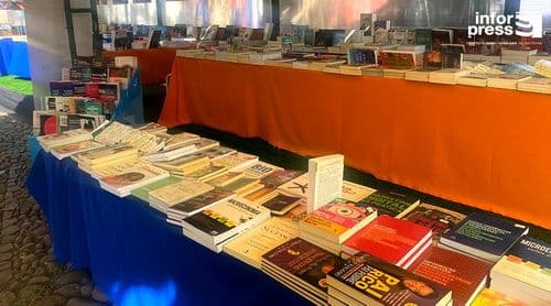 Grande Feira do Livro leva mais de cinco mil exemplares à Cidade Velha para promover leitura