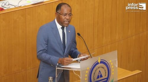 Primeiro-ministro diz que Cabo Verde viveu uma década de estado da "nação fantasioso"