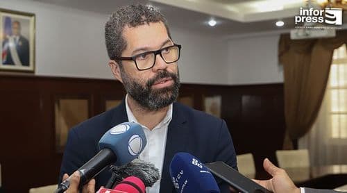 Confederação Africana de Futebol vai reunir no Sal cerca de 250 personalidades para projectar 2030