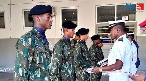 São Vicente: Guarda Costeira encerra cursos de formação de marinheiros e fuzileiros navais