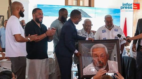 São Filipe: Henrique Teixeira homenageado no Almoço dos Cavaleiros pelos 51 anos dedicados à Festa da Bandeira