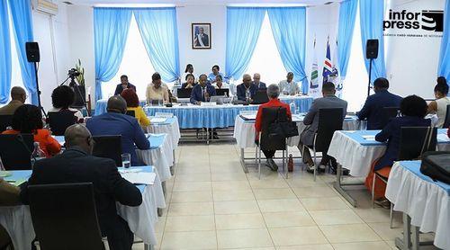 Presidente da Assembleia Municipal da Praia faz balanço positivo da primeira sessão extraordinária de 2026