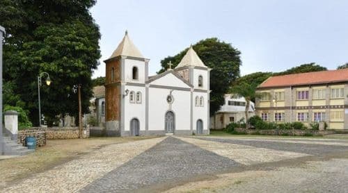 Brava: Celebração de Todos os Santos é um motivo de esperança renovada em termos da vivência da fé - Pároco
